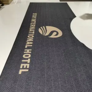 Custom Logo Wholesale Anti-Mud Mats Nylon PVC Bottom Door Mat Non-slip Water Absorption Wide Stripe Hotel Entrance Rubber Carpet