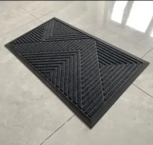 Solid Color PVC Hexagonal Carpet Floor Mat Bathroom and Corridor Carpet with Hollow Design for Home Use